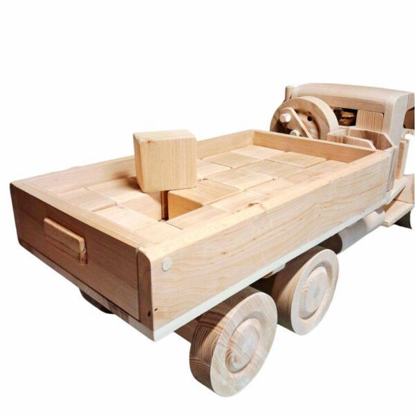 Puidust-veoauto-3